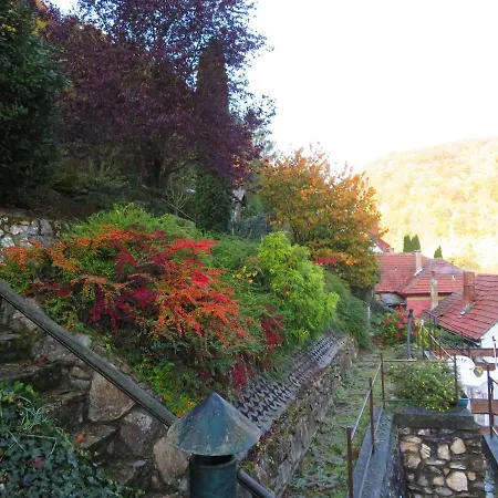 Panoramic House In The Valley *